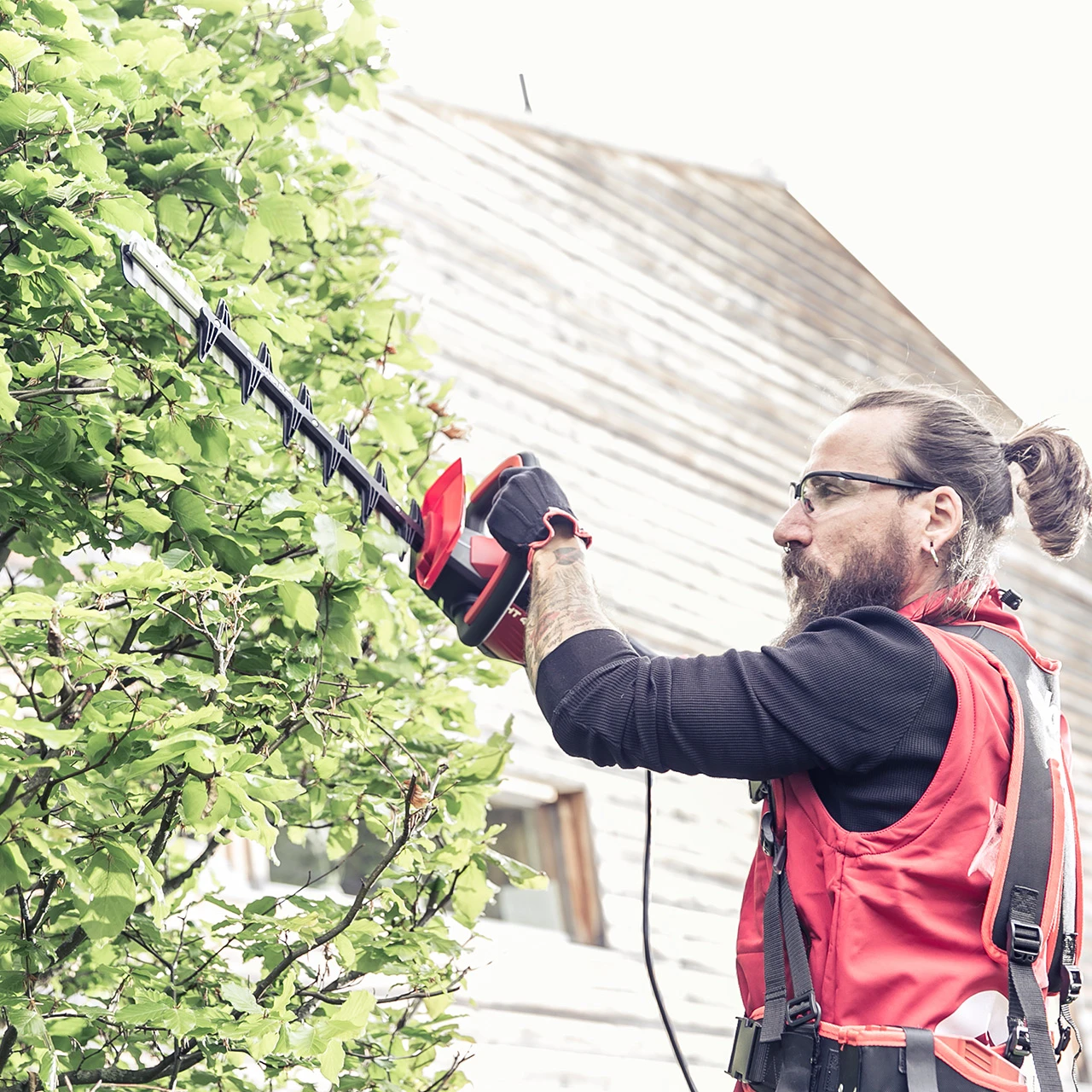 Akku-Heckenschere HT 4245 Set - Inkl. Akku Und Ladegerät 4 Akku-Heckenschere HT 4245 Set - Inkl. Akku Und Ladegerät – Bild 4